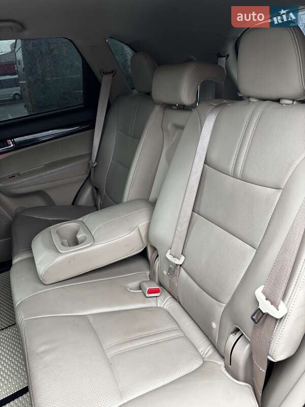 Внедорожник / Кроссовер Kia Sorento 2010 в Киеве