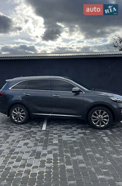 Внедорожник / Кроссовер Kia Sorento 2018 в 