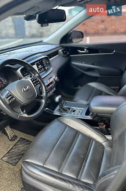 Внедорожник / Кроссовер Kia Sorento 2018 в 