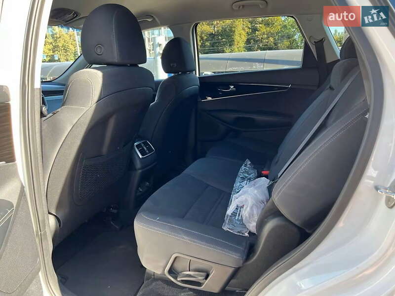 Внедорожник / Кроссовер Kia Sorento 2019 в Киеве фото 19 Внедорожник / Кроссовер Kia Sorento 2019 в Киеве