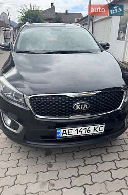 Позашляховик / Кросовер Kia Sorento 2016 в 