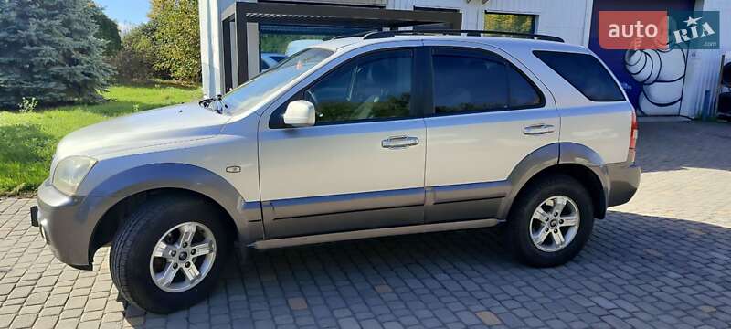 Позашляховик / Кросовер Kia Sorento 2004 в Ужгороді фото 3 Позашляховик / Кросовер Kia Sorento 2004 в Ужгороді