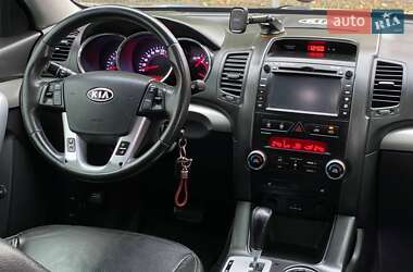 Внедорожник / Кроссовер Kia Sorento 2011 в 
