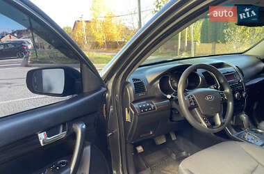 Внедорожник / Кроссовер Kia Sorento 2011 в 