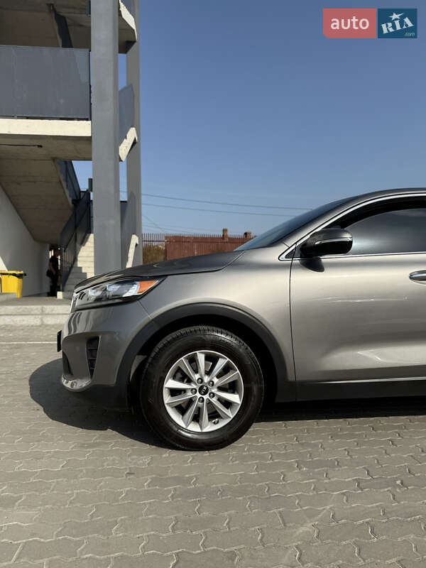 Внедорожник / Кроссовер Kia Sorento 2018 в 