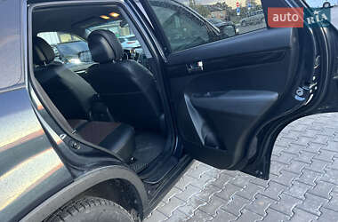 Позашляховик / Кросовер Kia Sorento 2012 в  фото 39 Позашляховик / Кросовер Kia Sorento 2012 в