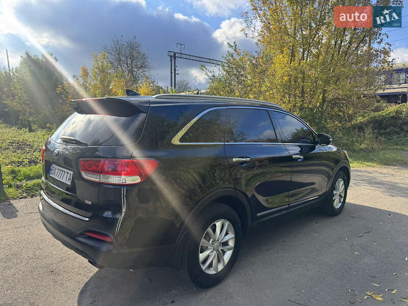 Позашляховик / Кросовер Kia Sorento 2015 в Львові
