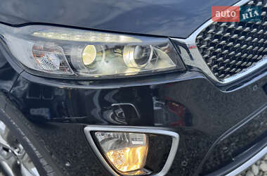 Внедорожник / Кроссовер Kia Sorento 2015 в 