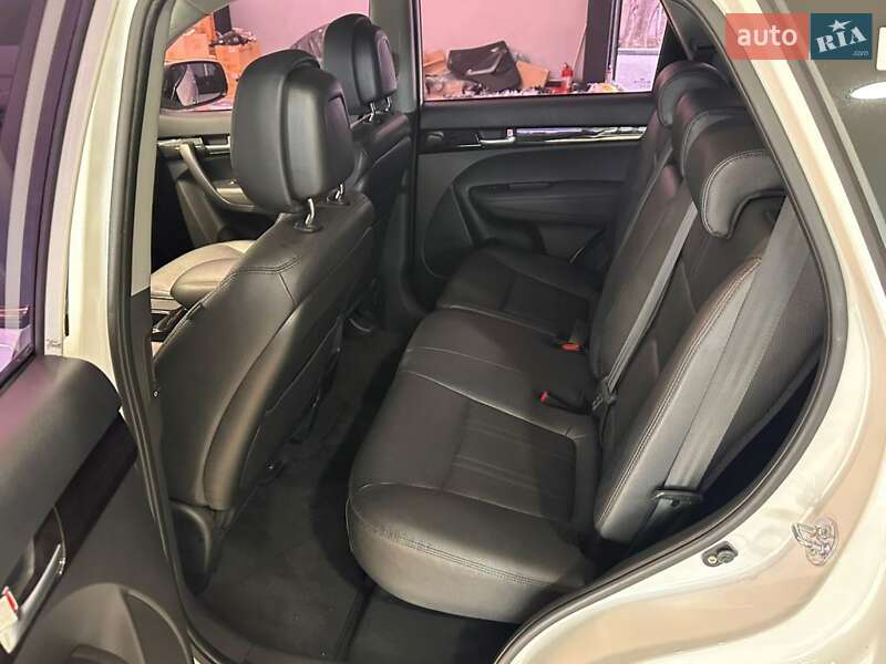 Внедорожник / Кроссовер Kia Sorento 2012 в Одессе