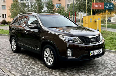 Позашляховик / Кросовер Kia Sorento 2014 в  фото 6 Позашляховик / Кросовер Kia Sorento 2014 в