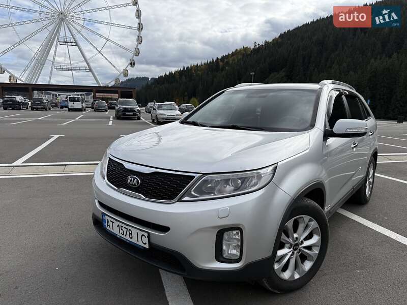 Позашляховик / Кросовер Kia Sorento 2013 в Івано-Франківську