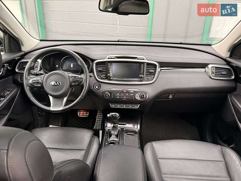 Внедорожник / Кроссовер Kia Sorento 2016 в Ивано-Франковске