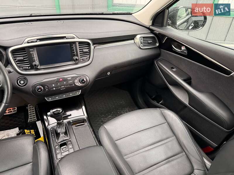 Внедорожник / Кроссовер Kia Sorento 2016 в Ивано-Франковске