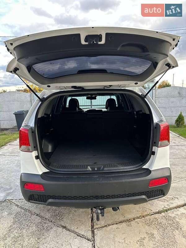 Внедорожник / Кроссовер Kia Sorento 2012 в Черкассах