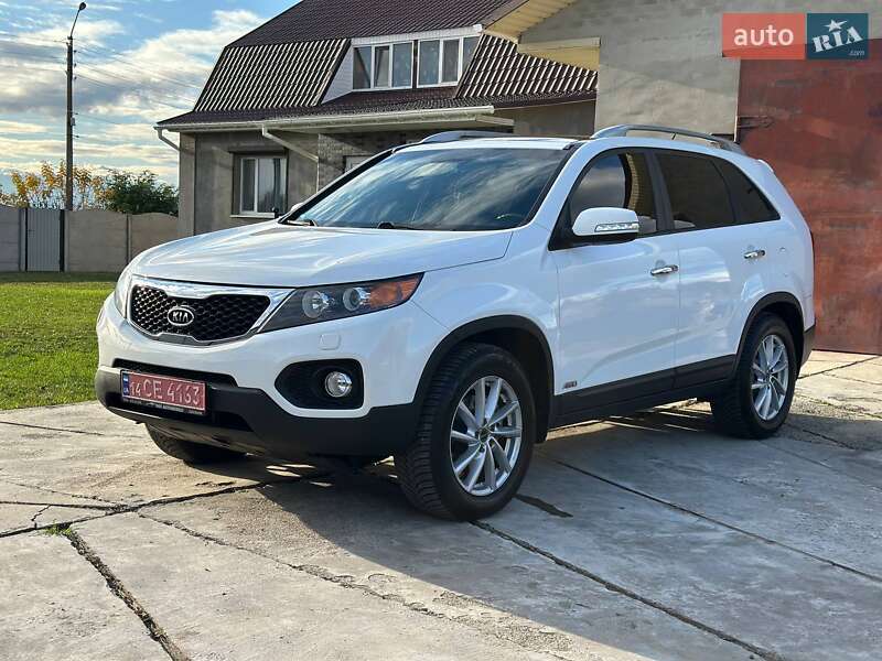 Внедорожник / Кроссовер Kia Sorento 2012 в 