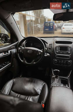 Внедорожник / Кроссовер Kia Sorento 2013 в 