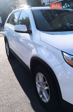 Позашляховик / Кросовер Kia Sorento 2013 в  фото 9 Позашляховик / Кросовер Kia Sorento 2013 в