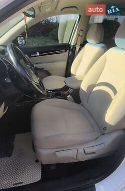 Позашляховик / Кросовер Kia Sorento 2013 в  фото 19 Позашляховик / Кросовер Kia Sorento 2013 в