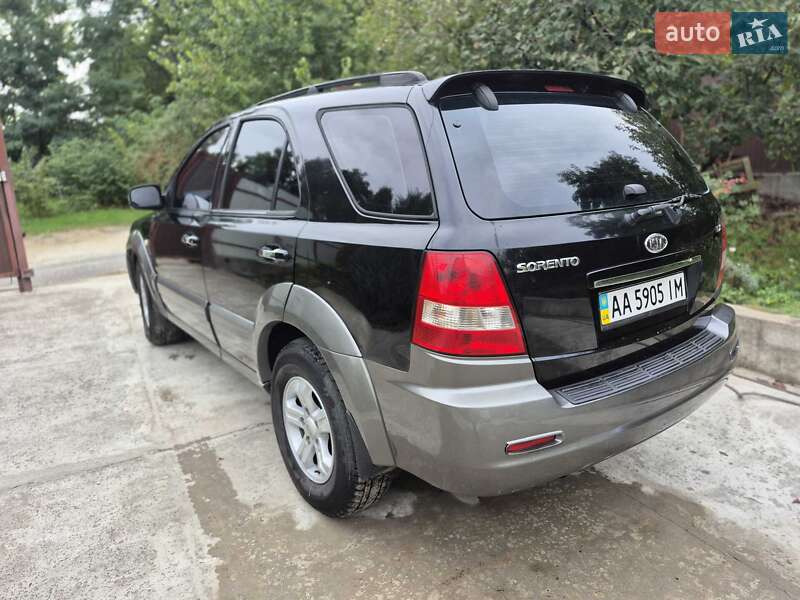 Внедорожник / Кроссовер Kia Sorento 2005 в Киеве