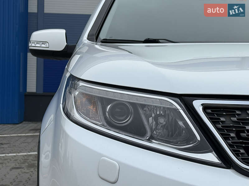 Внедорожник / Кроссовер Kia Sorento 2015 в Ровно