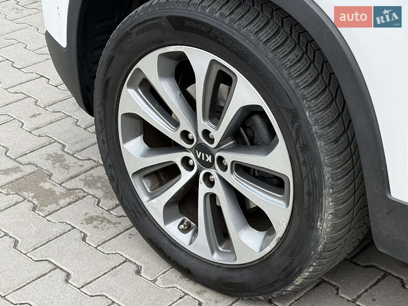 Внедорожник / Кроссовер Kia Sorento 2015 в Ровно