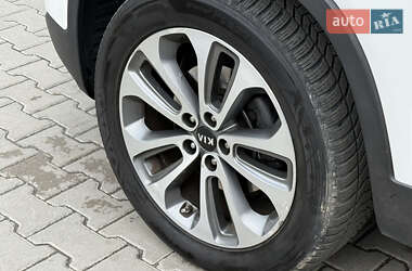 Позашляховик / Кросовер Kia Sorento 2015 в 