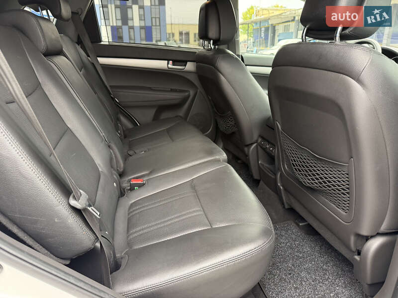 Внедорожник / Кроссовер Kia Sorento 2015 в Ровно