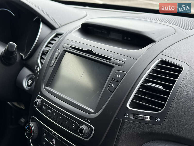 Внедорожник / Кроссовер Kia Sorento 2015 в Ровно