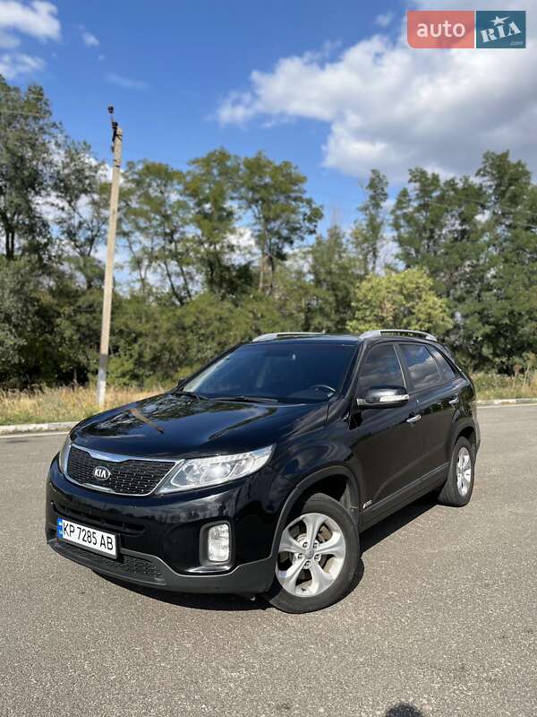 Позашляховик / Кросовер Kia Sorento 2013 в 