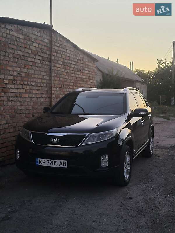 Внедорожник / Кроссовер Kia Sorento 2013 в Новониколаевке фото 18 Внедорожник / Кроссовер Kia Sorento 2013 в Новониколаевке