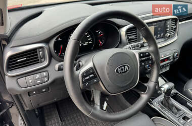 Внедорожник / Кроссовер Kia Sorento 2019 в 