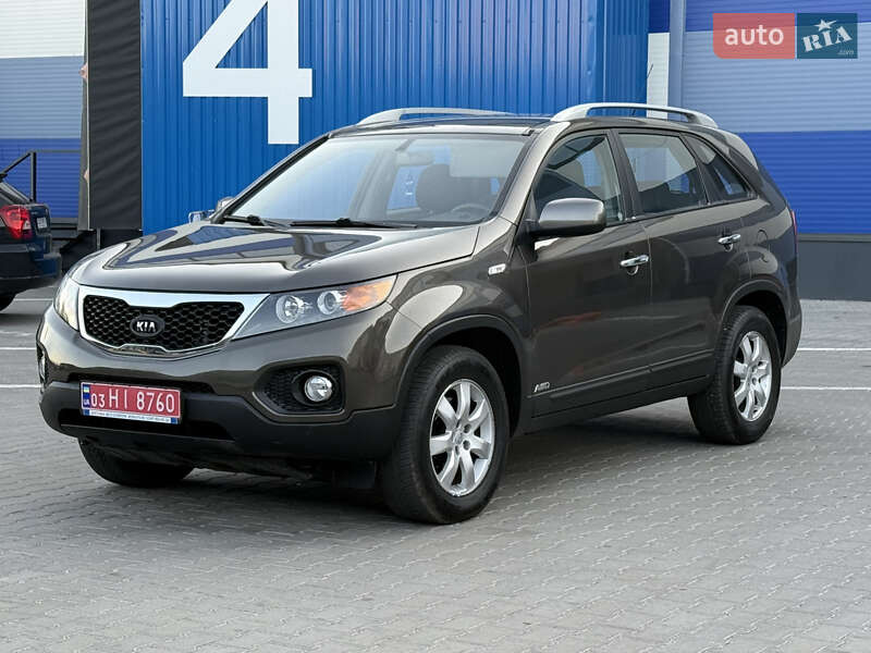 Внедорожник / Кроссовер Kia Sorento 2012 в Ровно