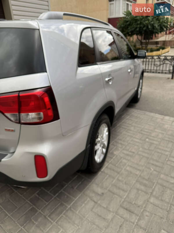 Внедорожник / Кроссовер Kia Sorento 2013 в Сумах фото 5 Внедорожник / Кроссовер Kia Sorento 2013 в Сумах