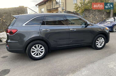 Внедорожник / Кроссовер Kia Sorento 2019 в 