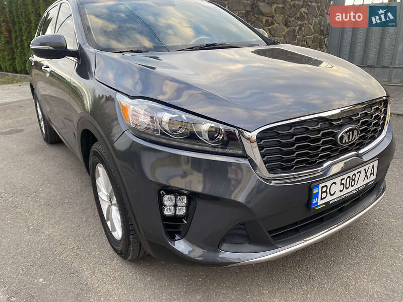 Внедорожник / Кроссовер Kia Sorento 2019 в Самборе фото 23 Внедорожник / Кроссовер Kia Sorento 2019 в Самборе