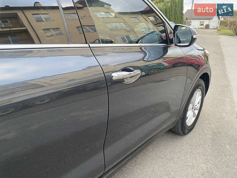 Внедорожник / Кроссовер Kia Sorento 2019 в Самборе фото 31 Внедорожник / Кроссовер Kia Sorento 2019 в Самборе