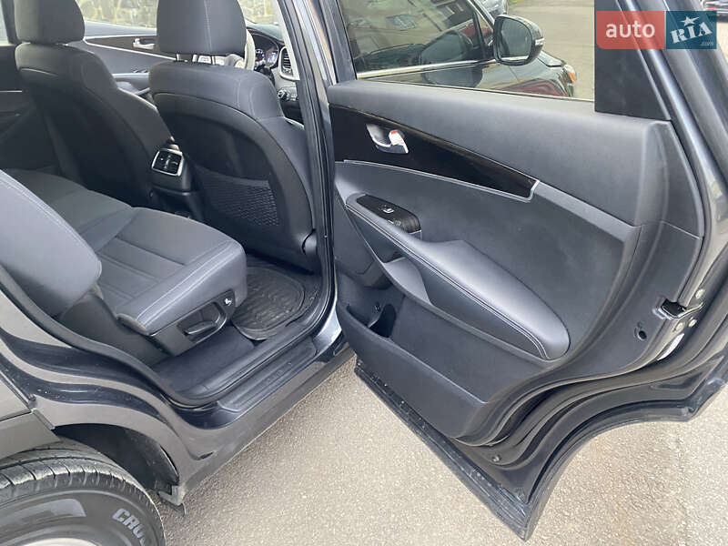 Внедорожник / Кроссовер Kia Sorento 2019 в Самборе фото 50 Внедорожник / Кроссовер Kia Sorento 2019 в Самборе