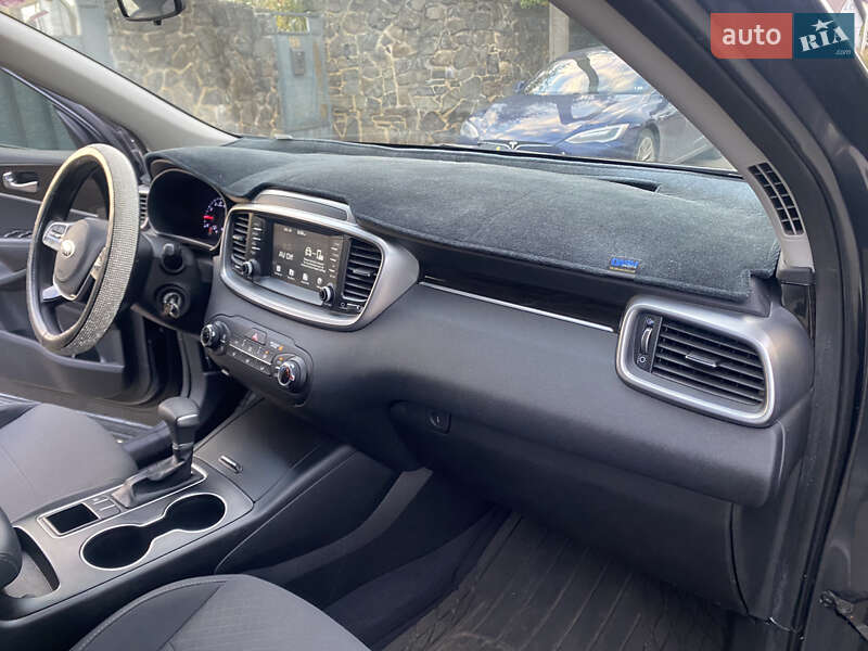 Внедорожник / Кроссовер Kia Sorento 2019 в Самборе фото 61 Внедорожник / Кроссовер Kia Sorento 2019 в Самборе