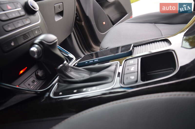 Внедорожник / Кроссовер Kia Sorento 2013 в Стрые