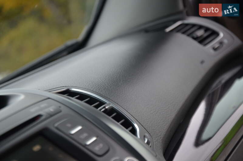Внедорожник / Кроссовер Kia Sorento 2013 в Стрые