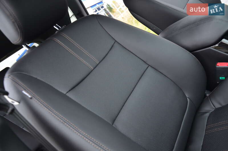 Внедорожник / Кроссовер Kia Sorento 2013 в Стрые
