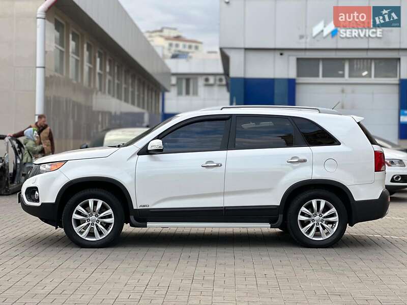 Внедорожник / Кроссовер Kia Sorento 2011 в Одессе