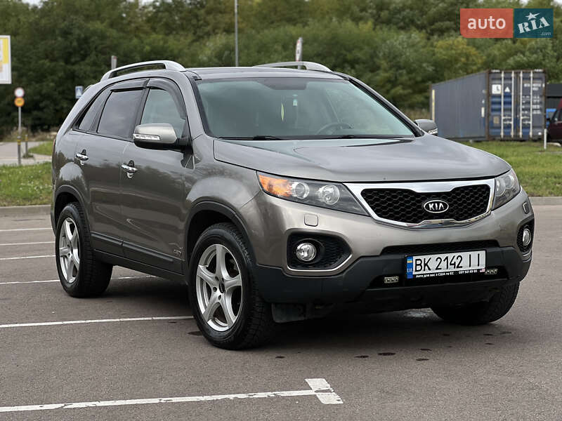 Внедорожник / Кроссовер Kia Sorento 2010 в 