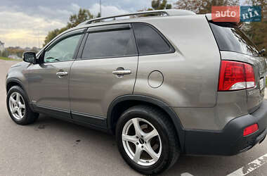Внедорожник / Кроссовер Kia Sorento 2010 в 