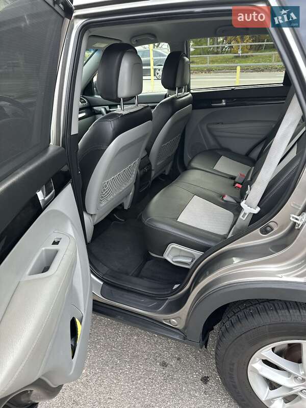 Внедорожник / Кроссовер Kia Sorento 2013 в Киеве