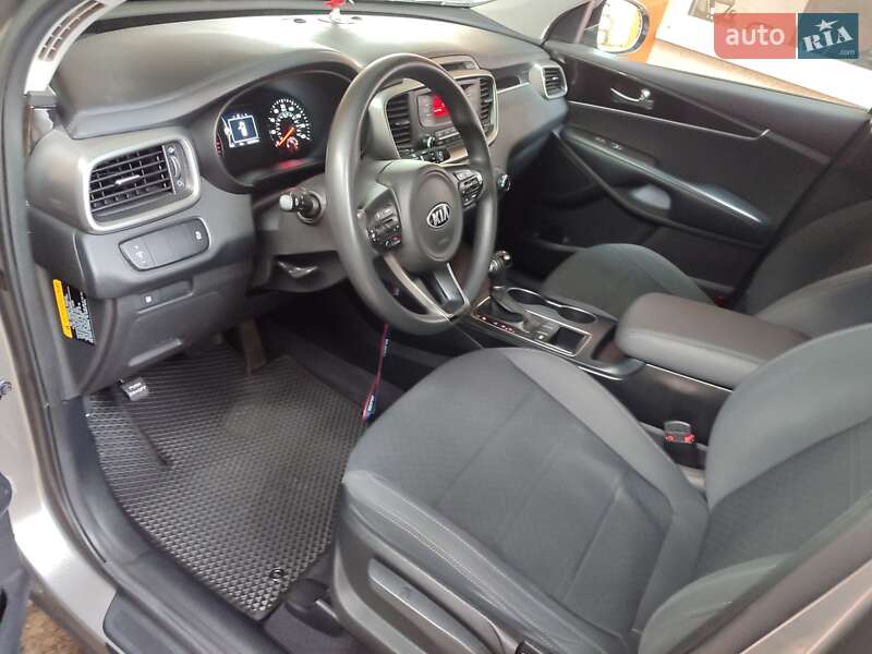 Позашляховик / Кросовер Kia Sorento 2016 в Білій Церкві фото 5 Позашляховик / Кросовер Kia Sorento 2016 в Білій Церкві