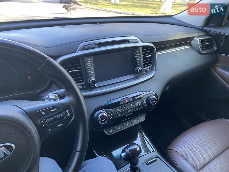Внедорожник / Кроссовер Kia Sorento 2016 в Виннице фото 31 Внедорожник / Кроссовер Kia Sorento 2016 в Виннице