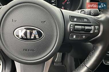 Внедорожник / Кроссовер Kia Sorento 2015 в 