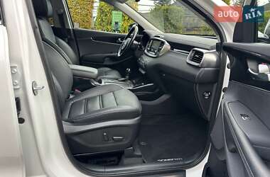 Внедорожник / Кроссовер Kia Sorento 2015 в 
