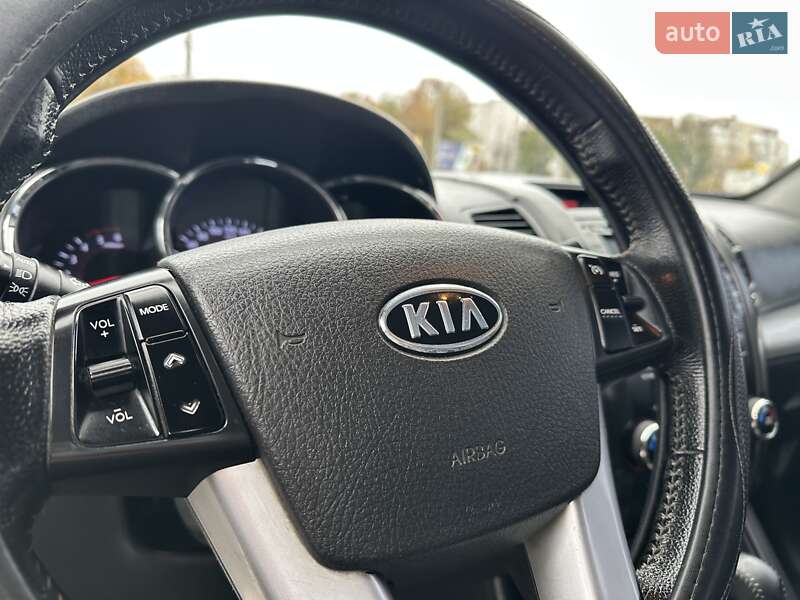 Внедорожник / Кроссовер Kia Sorento 2011 в Хмельницком